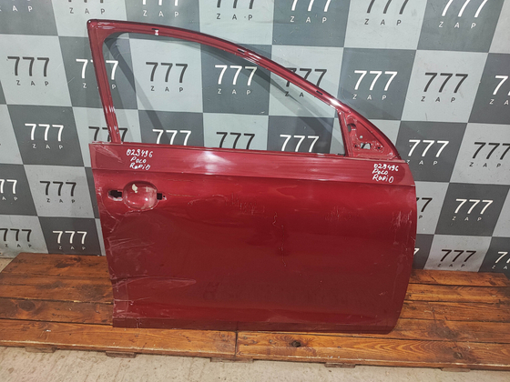 Дверь передняя правая Rapid 1-2, Polo 6 Б/У Оригинал 60U831056