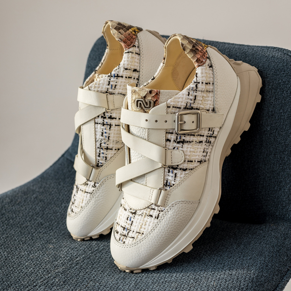 Кроссовки из натуральной кожи с вставками из твида