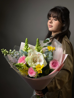 Сборный букет «Лунный секрет»