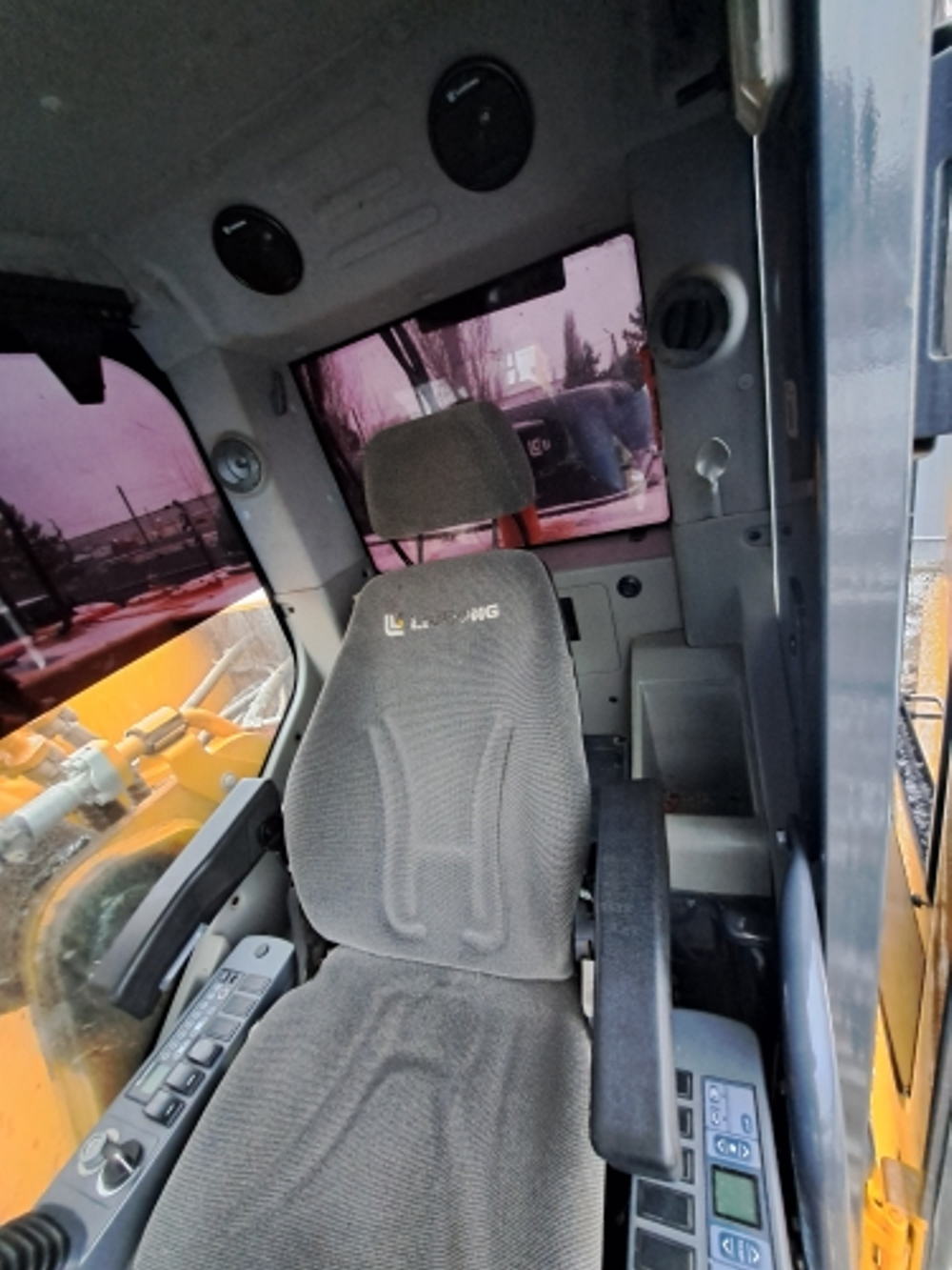 LiuGong CLG936E Экскаватор CLG936E	(Дизельный, 8,3 л, 291 л.с., АТ)