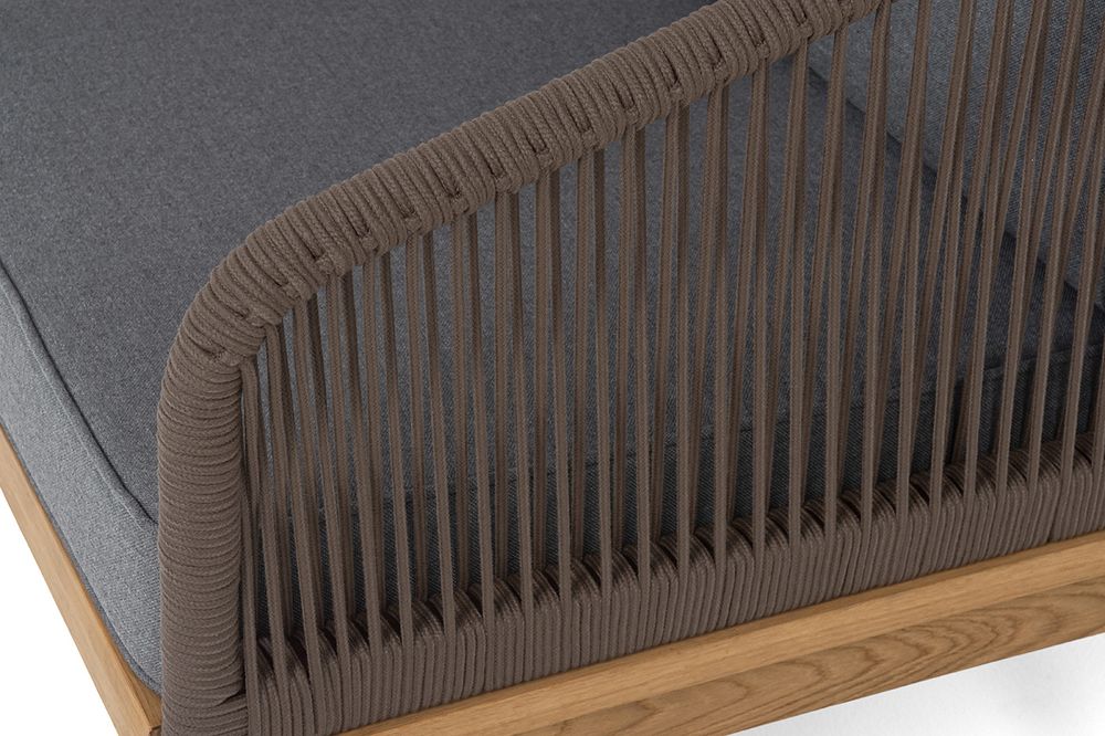 "Канны" кресло плетеное из роупа, основание дуб, роуп коричневый круглый, ткань темно-серая 027