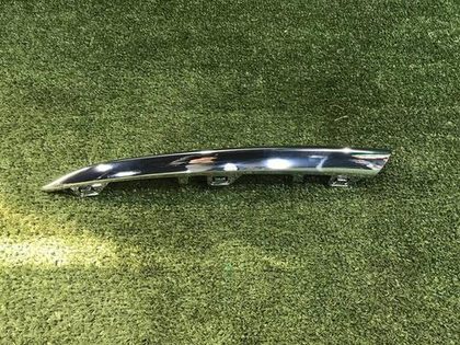 Молдинг перед. бампера Mercedes GLC X253 19-22 AMG