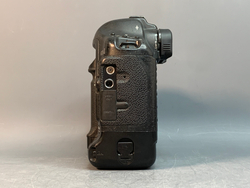 Canon EOS-1D Mark II 518.238 Кадров