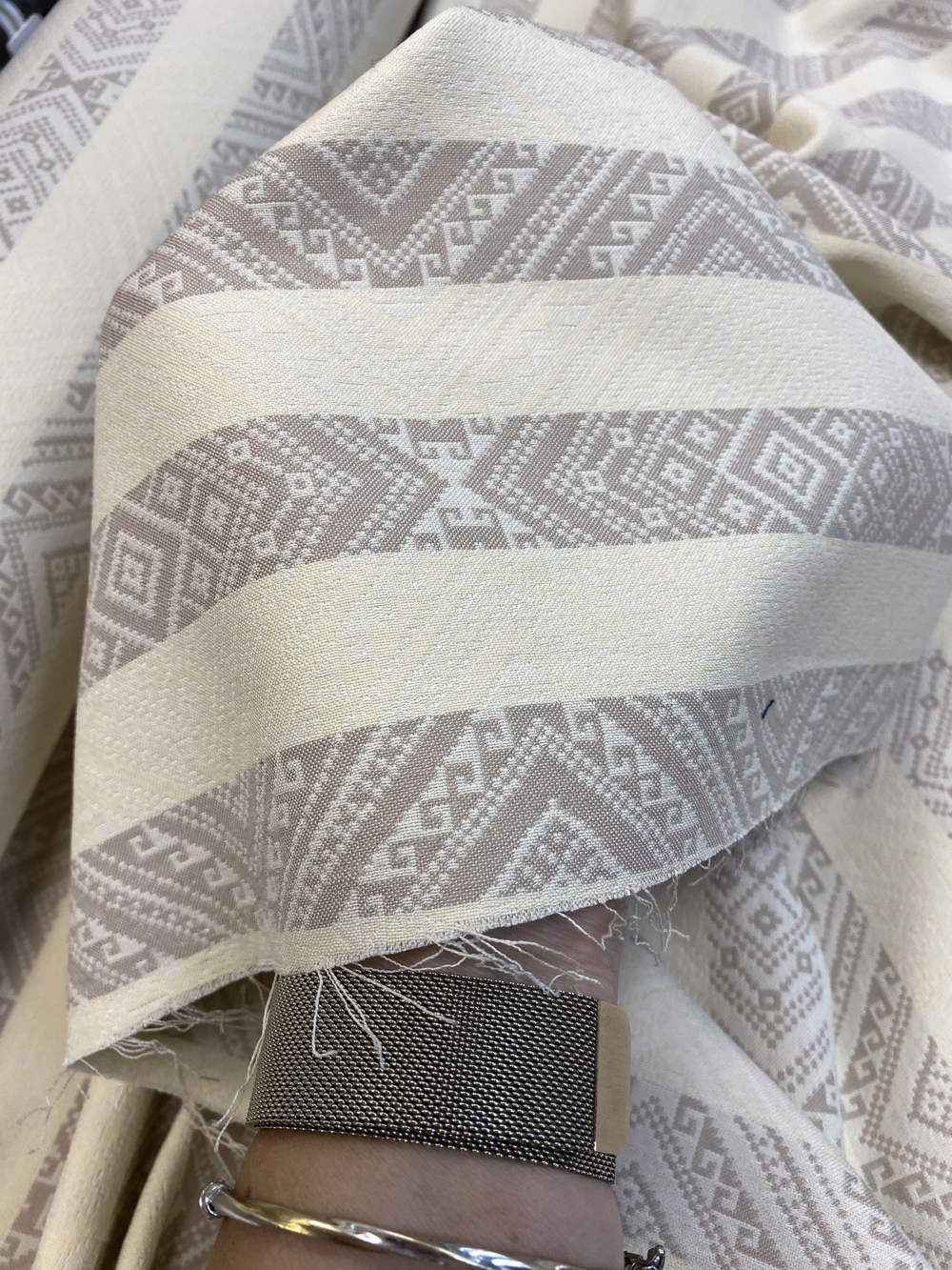 Ткань жаккард хлопок 80% вискоза 20% (Италия) ш-145см 1м