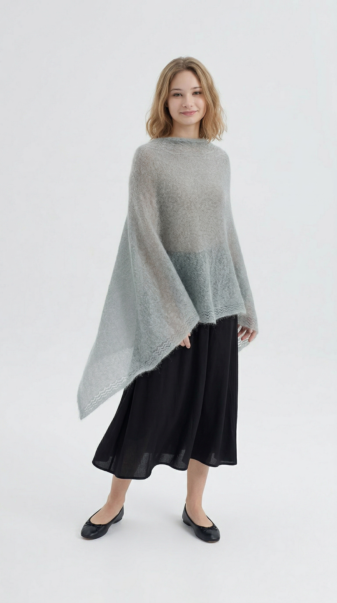 Предлагаем на грядущую осень - тонкие, легкие пончо!