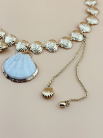 Колье с ракушками и перламутровой раковиной