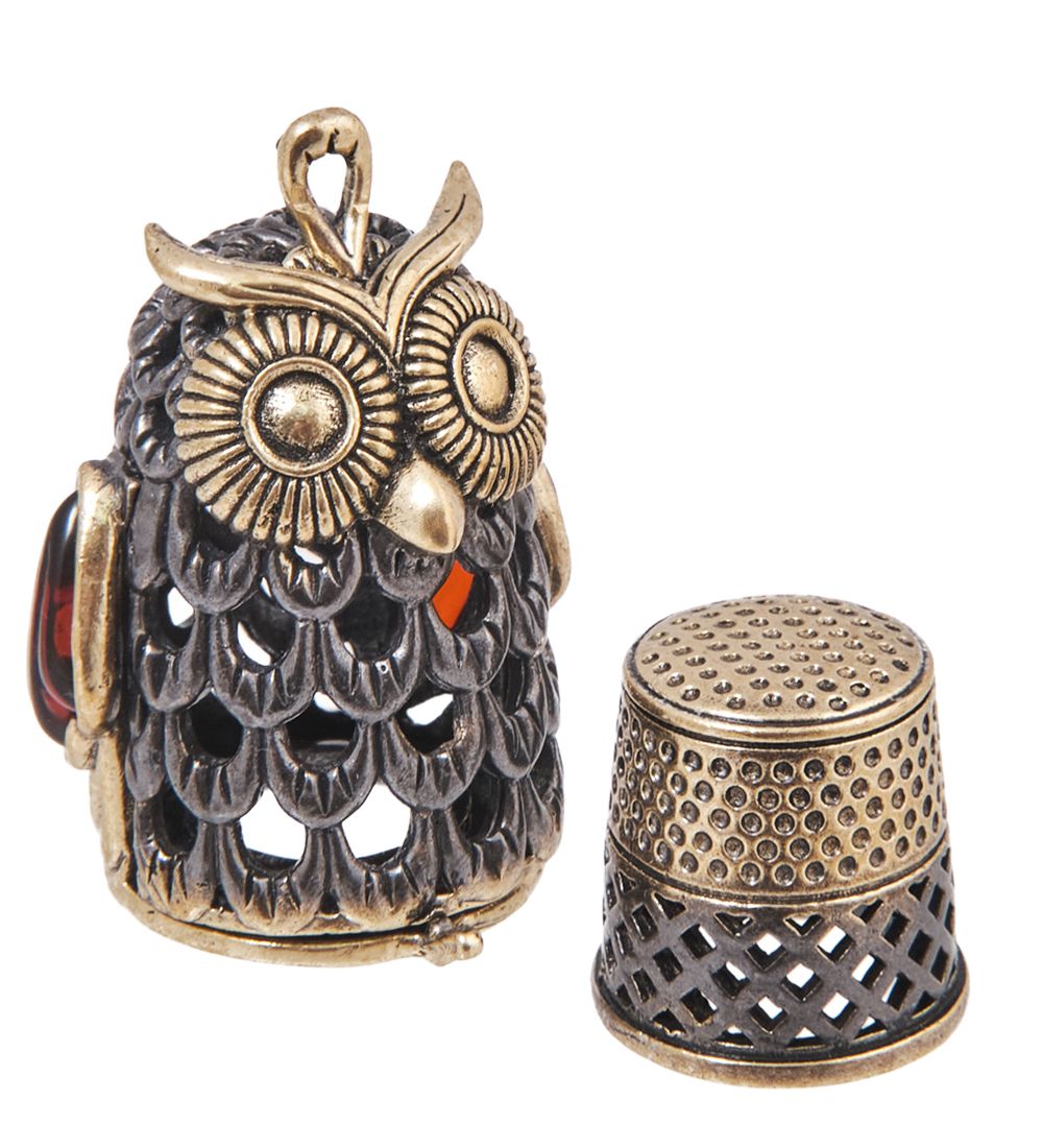 AM-4132 Наперсток «Филин Трансформер» (латунь, янтарь)