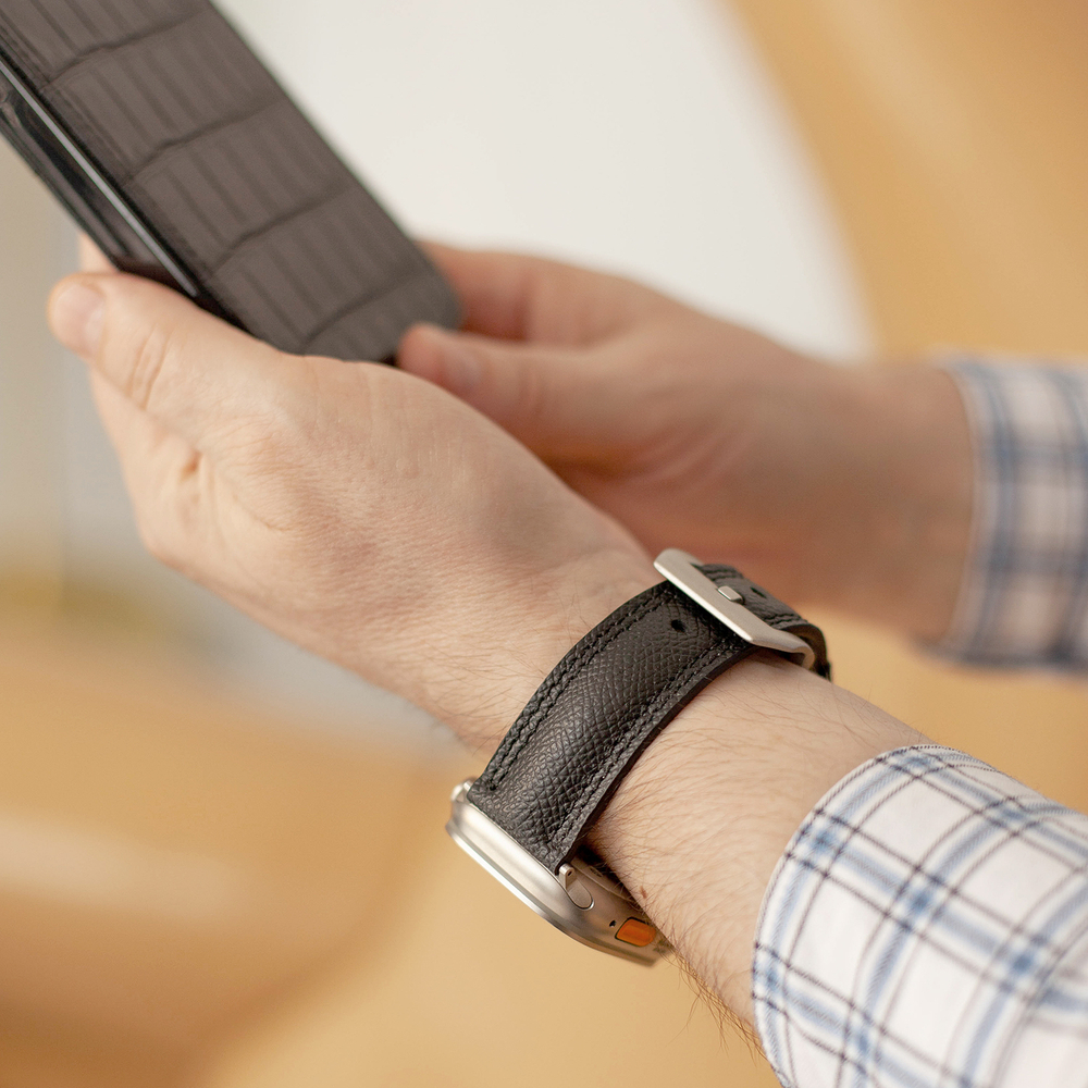 Ремешок для Apple Watch Ultra 49mm из кожи сафьяно,черного цвета