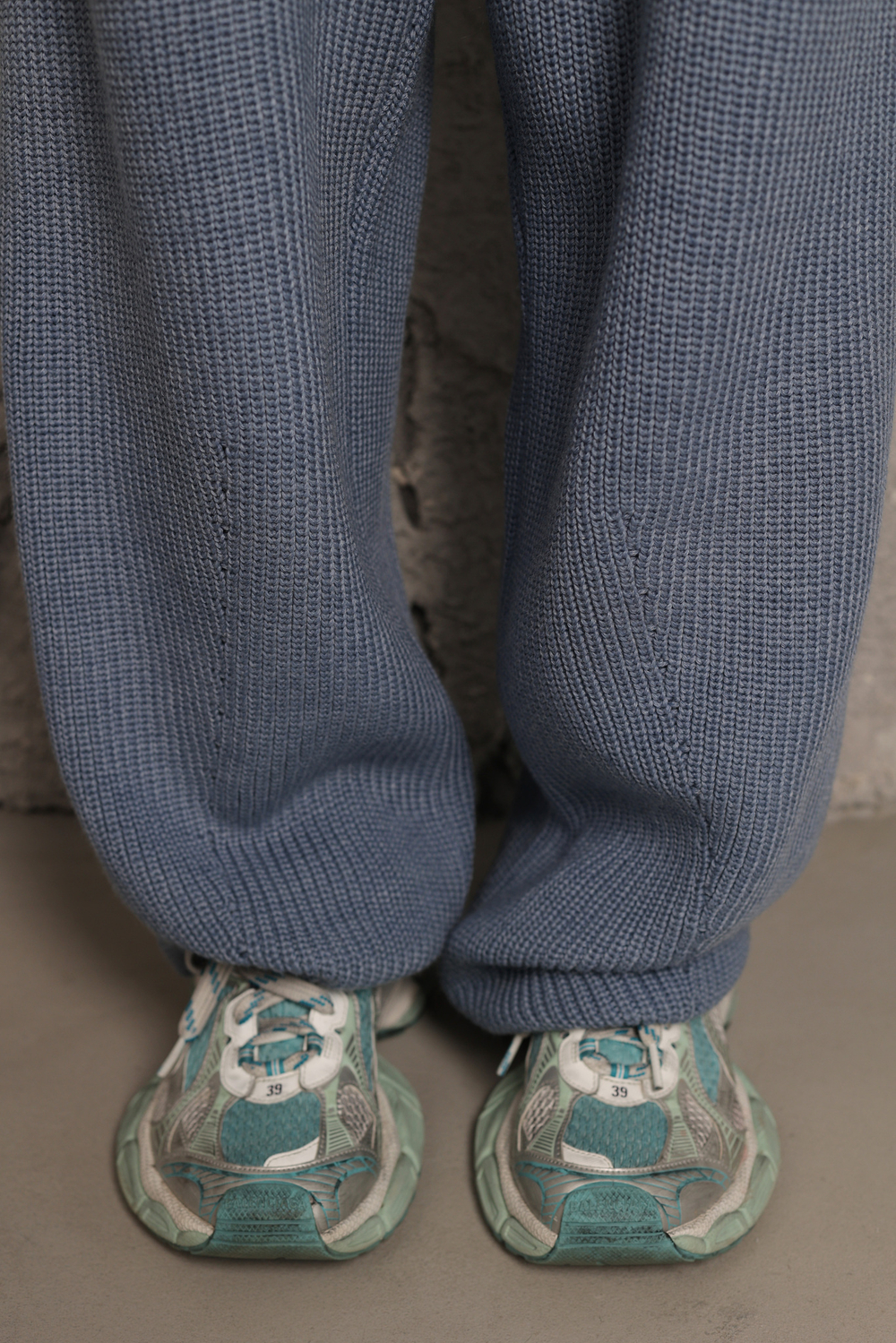 Брюки вязаные