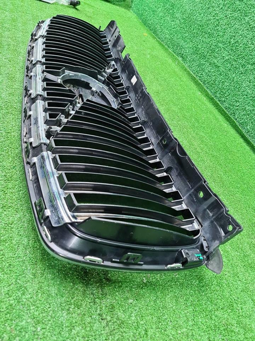 Решетка радиатора Volvo XC90 2 (2019-н.в.)