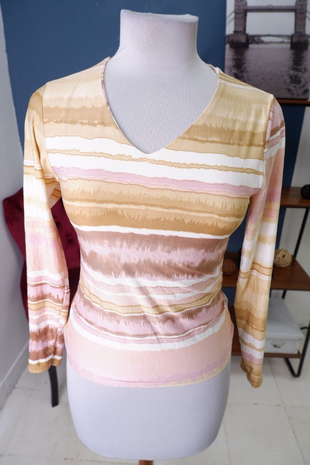 Джемпер красивый 42 размер