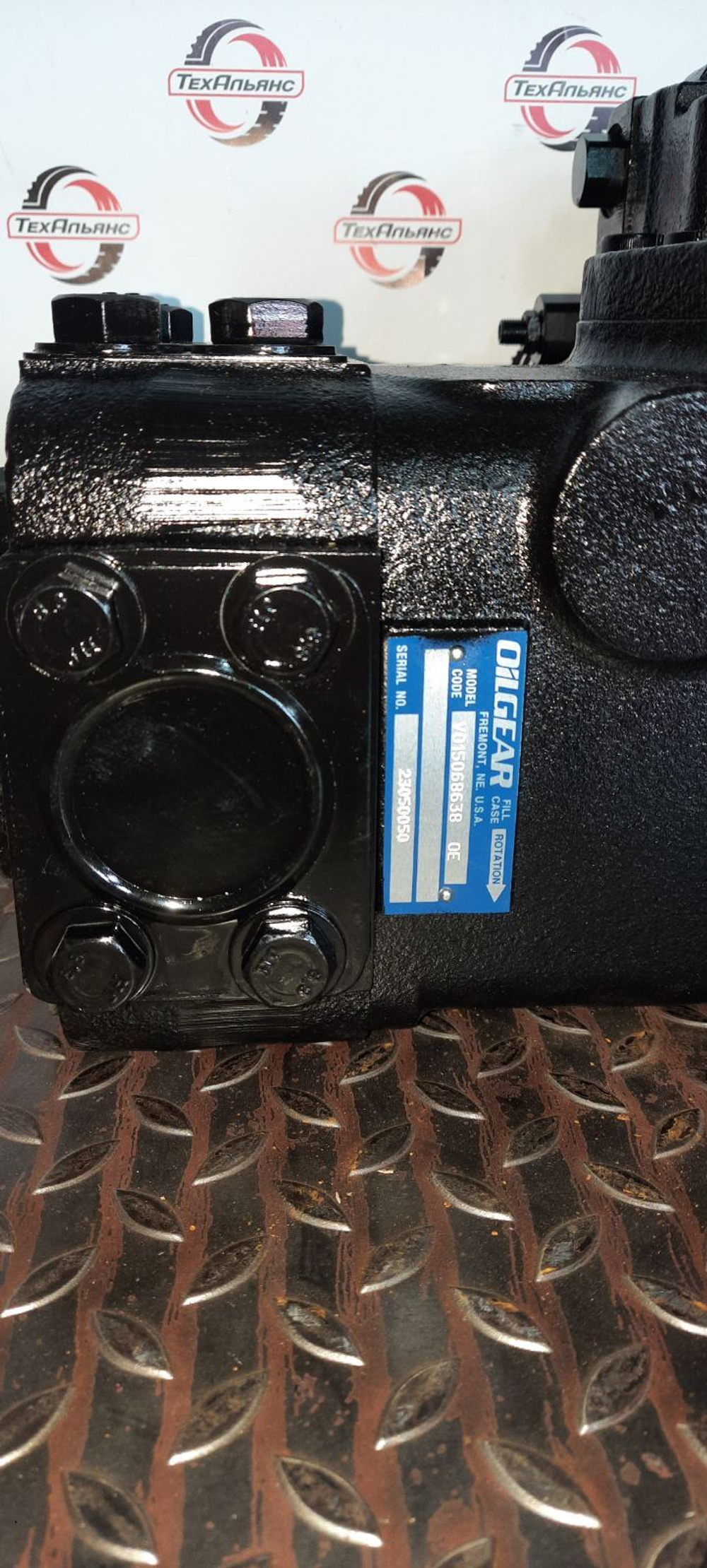 Насос 15068638 гидравлический