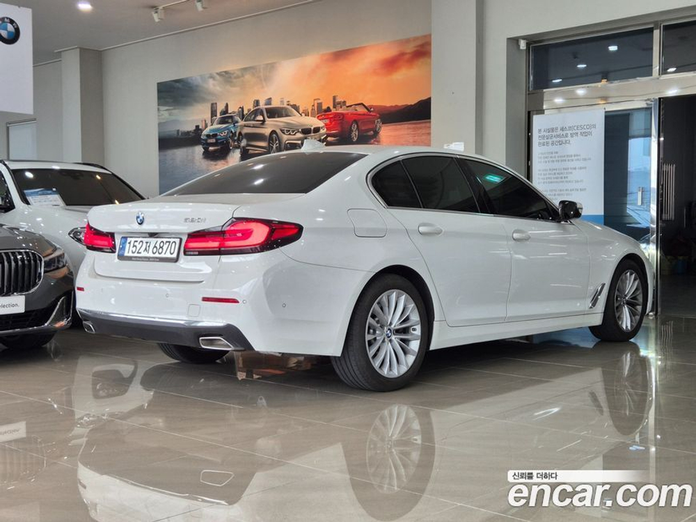 BMW 5 Series (G30) 520i Luxury (04.2022)