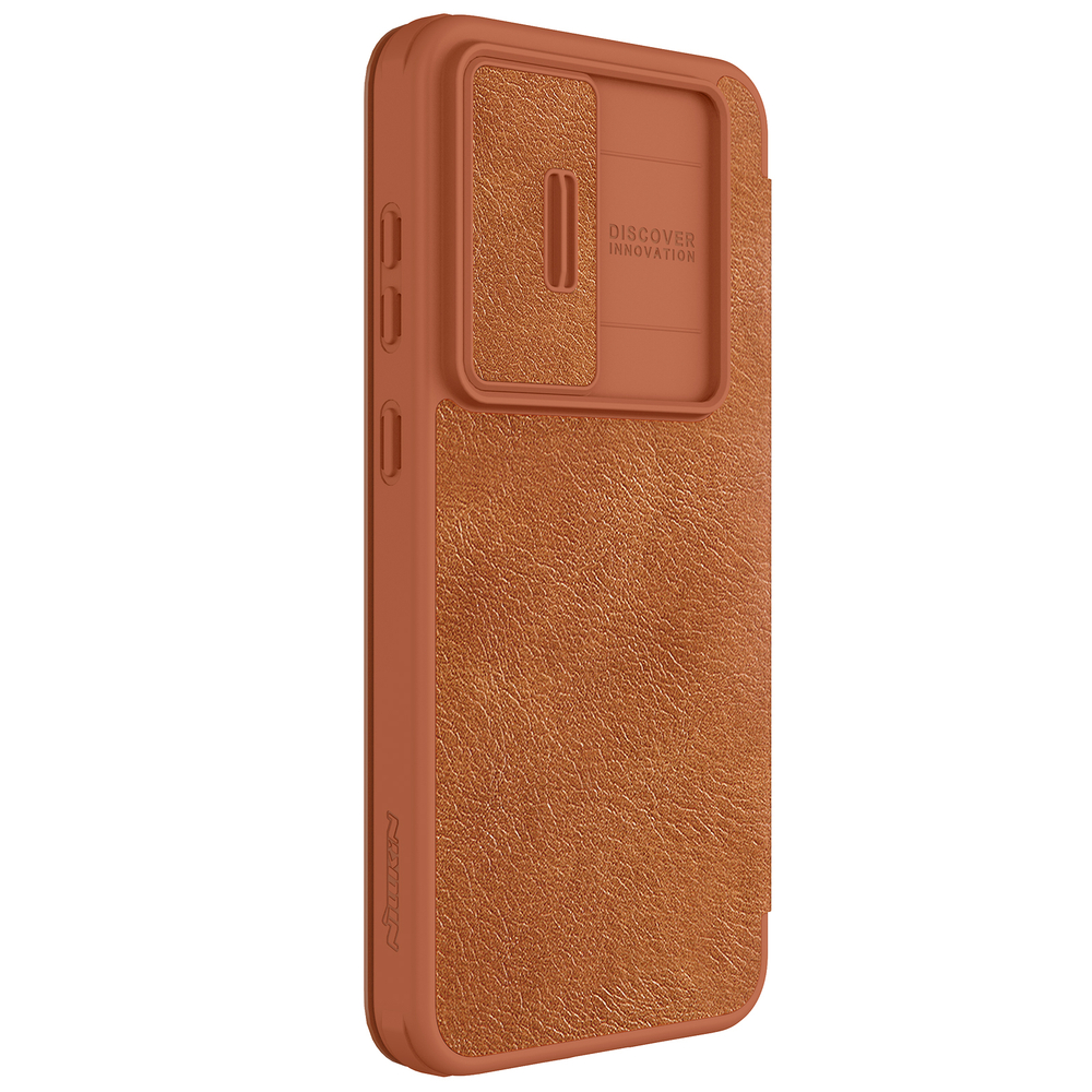 Кожаный чехол книжка коричневого цвета от Nillkin для Samsung Galaxy S24 FE, серия Qin Pro Leather с защитной шторкой для камеры
