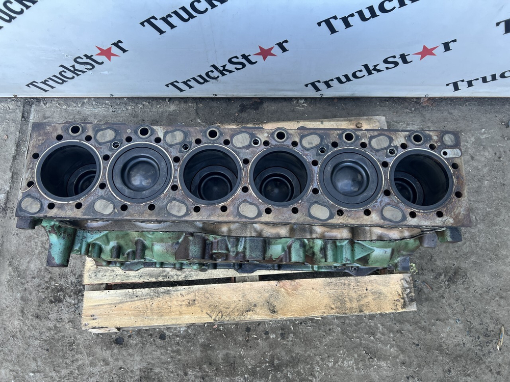 Шорт-блок D13