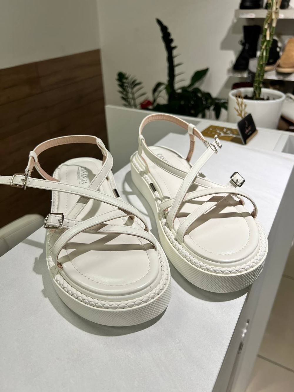 Сандалии женские