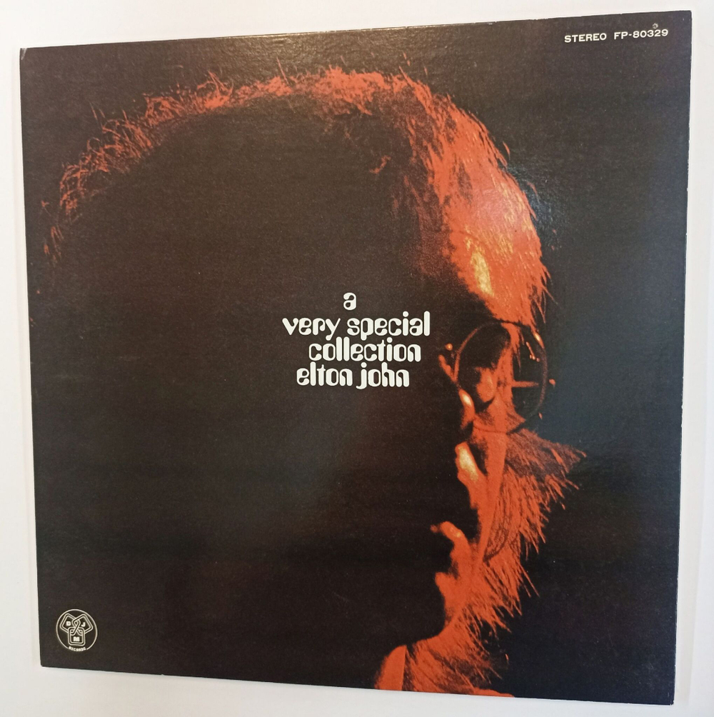 Винтажная виниловая пластинка Elton John A Very Special Collection (Japan 1971)