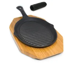 Чугунная сковорода для приготовления фахиты, с подставкой, Broil King