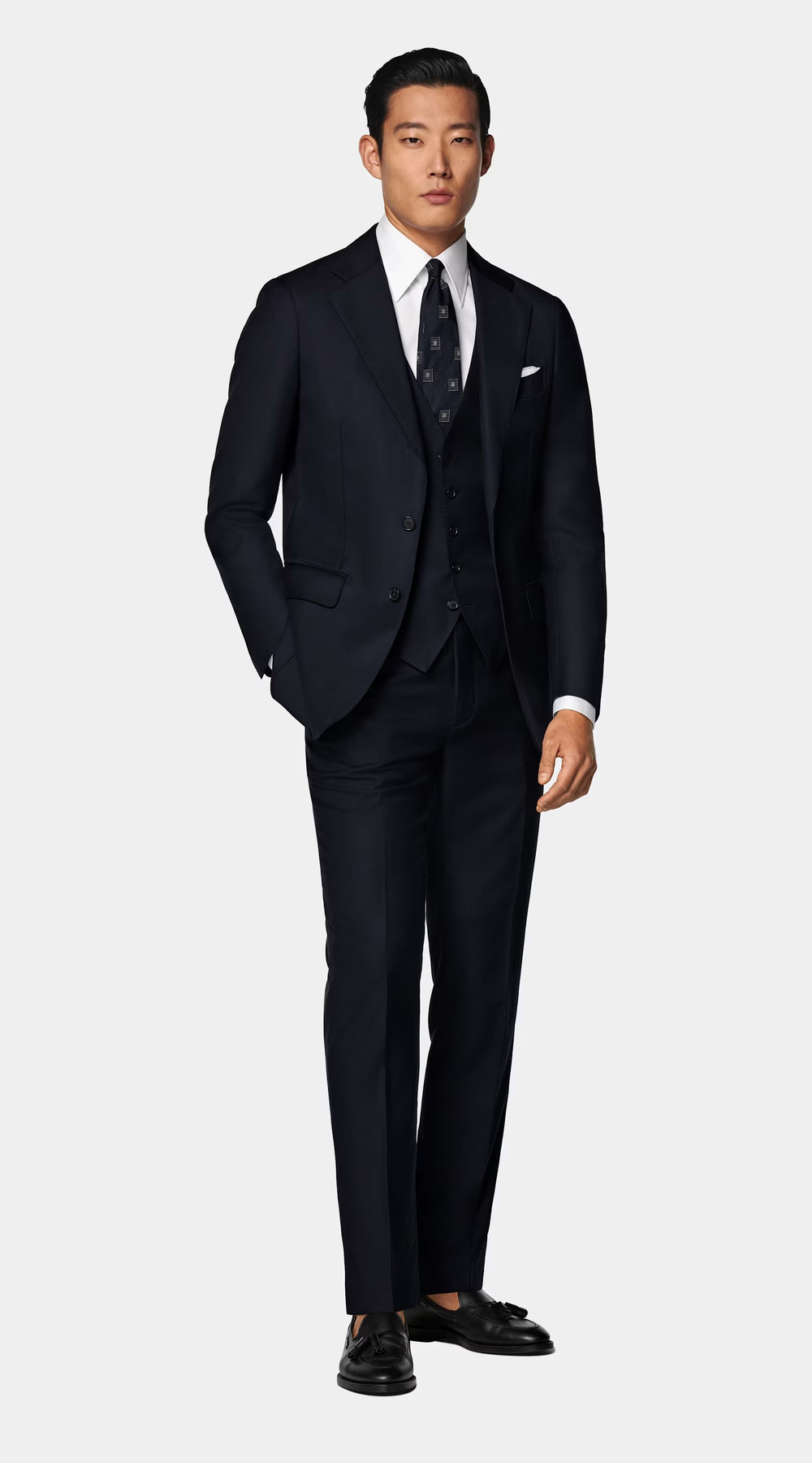 Мужской костюм тройка (черный) Б53