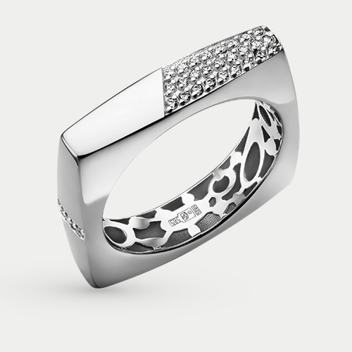 Кольцо золотое  с фианитами