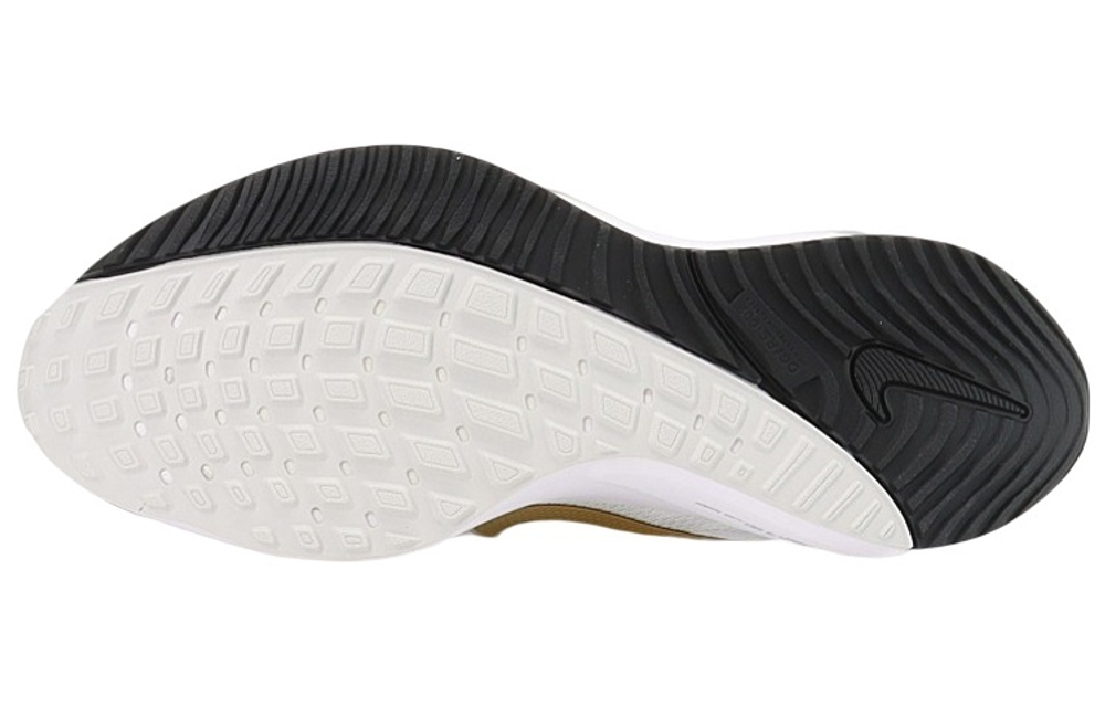 Кроссовки Nike Air Zoom Vomero 16