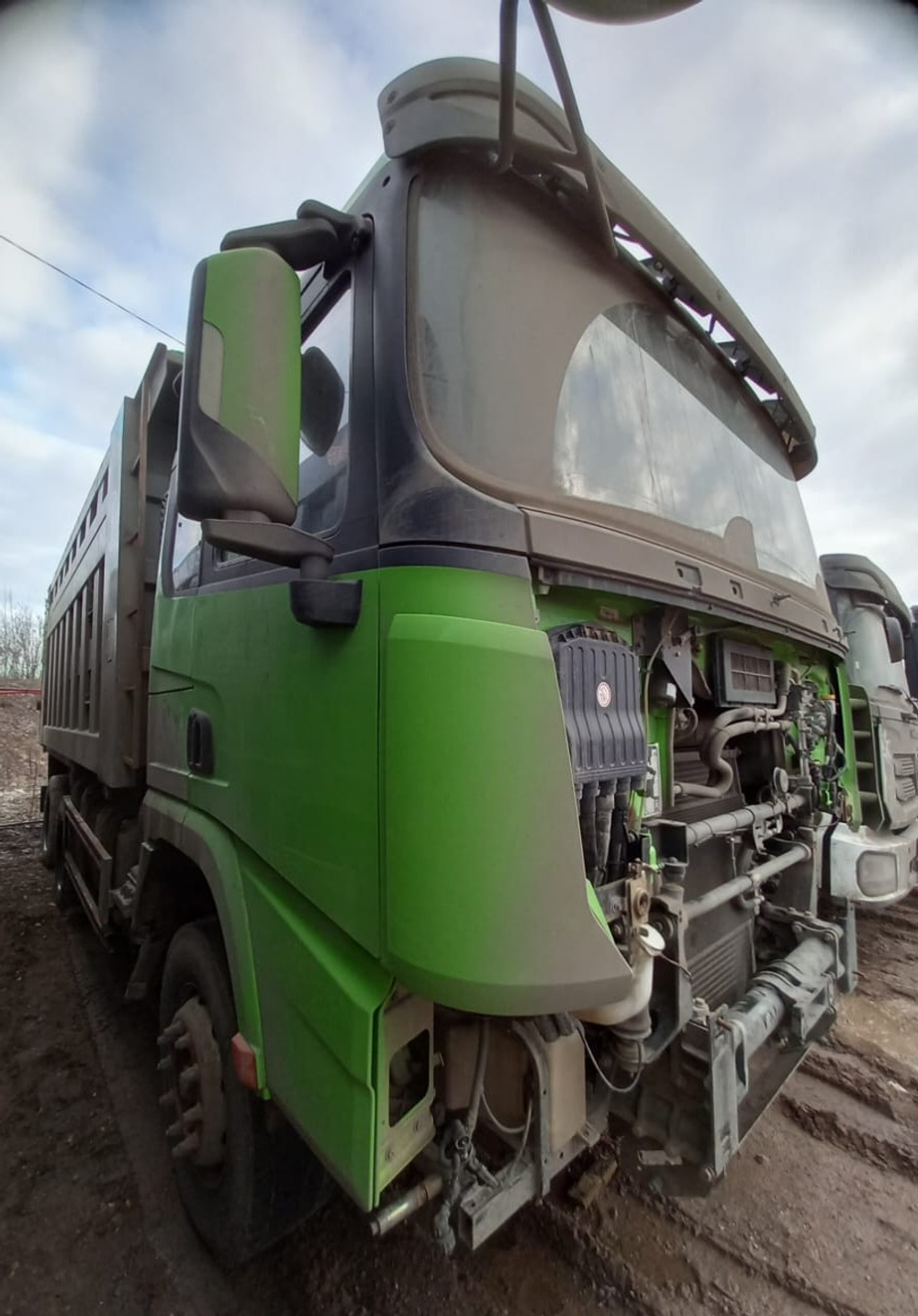 Shacman (Shaanxi) SX* 6x4 Самосвал SX32586V384 (Дизельный, 11,6 л, 423 л.с., МТ)