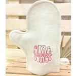 Варежка с вышивкой «Girl power»