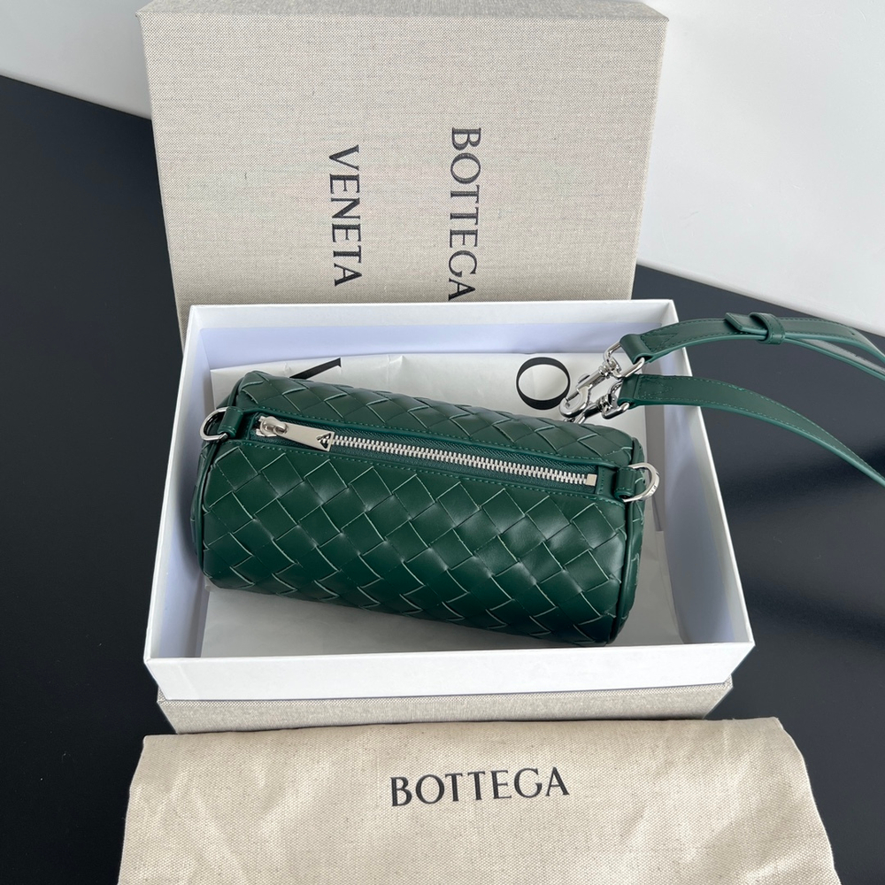 Bottega Veneta Barrel