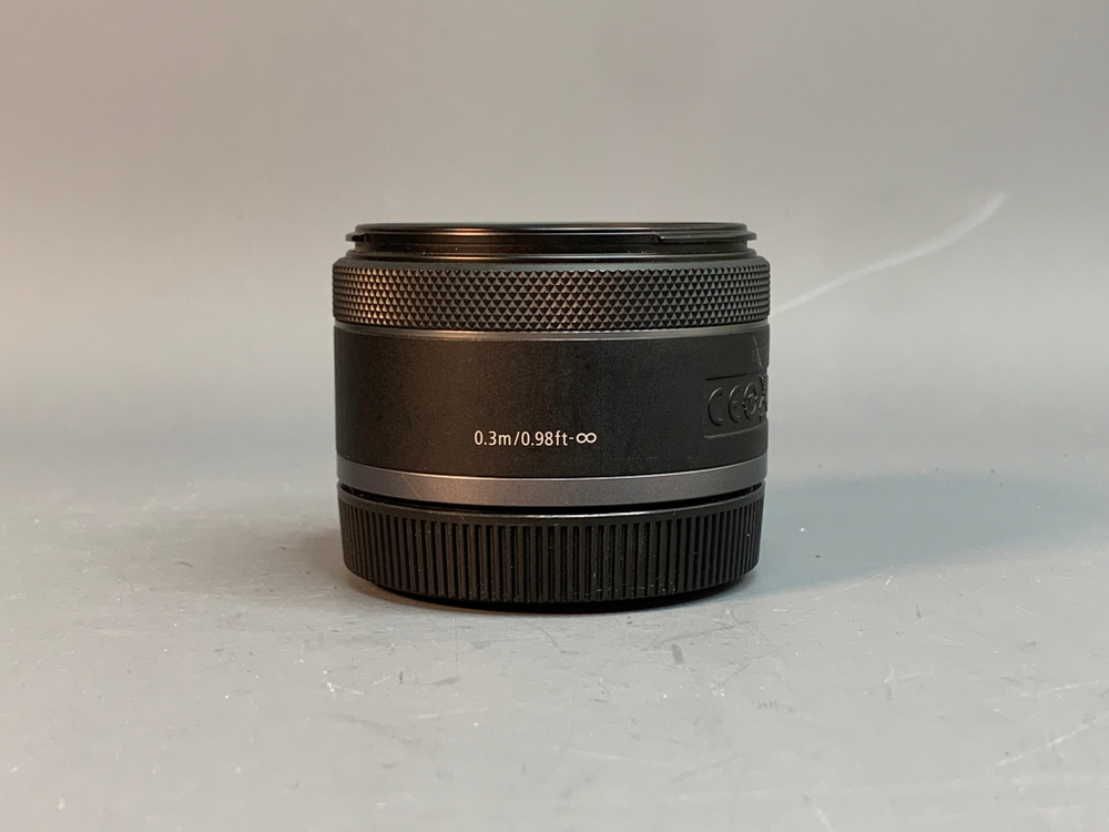 Canon RF 50mm 1.8 STM