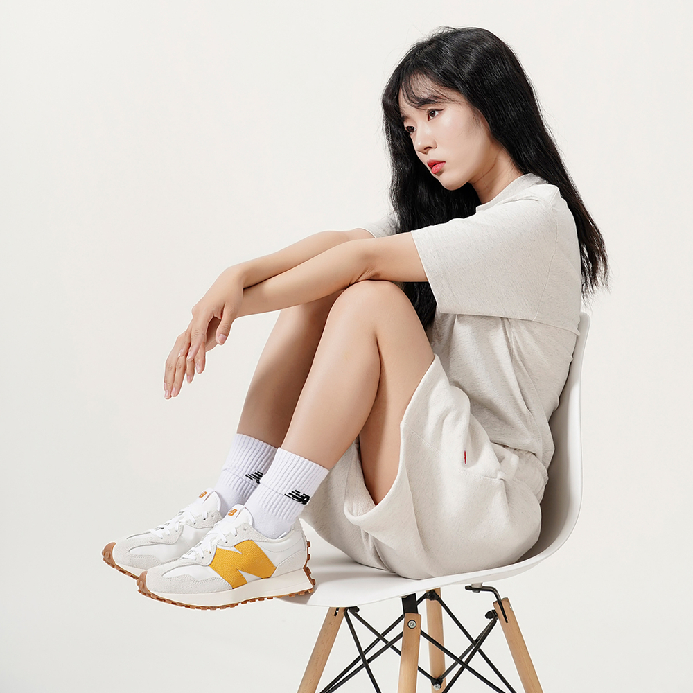 Кроссовки New Balance Nb 327 (Женская размерная сетка)