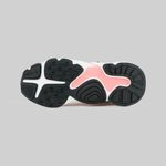  Кроссовки женские Adidas Originals Magmur Runner артикул:EG5435 - купить в магазине Дайс