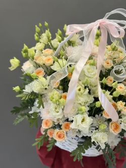 Корзина с эустомой №10