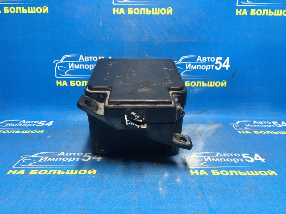 Блок предохранителей подкапотный Honda CIVIC 1997