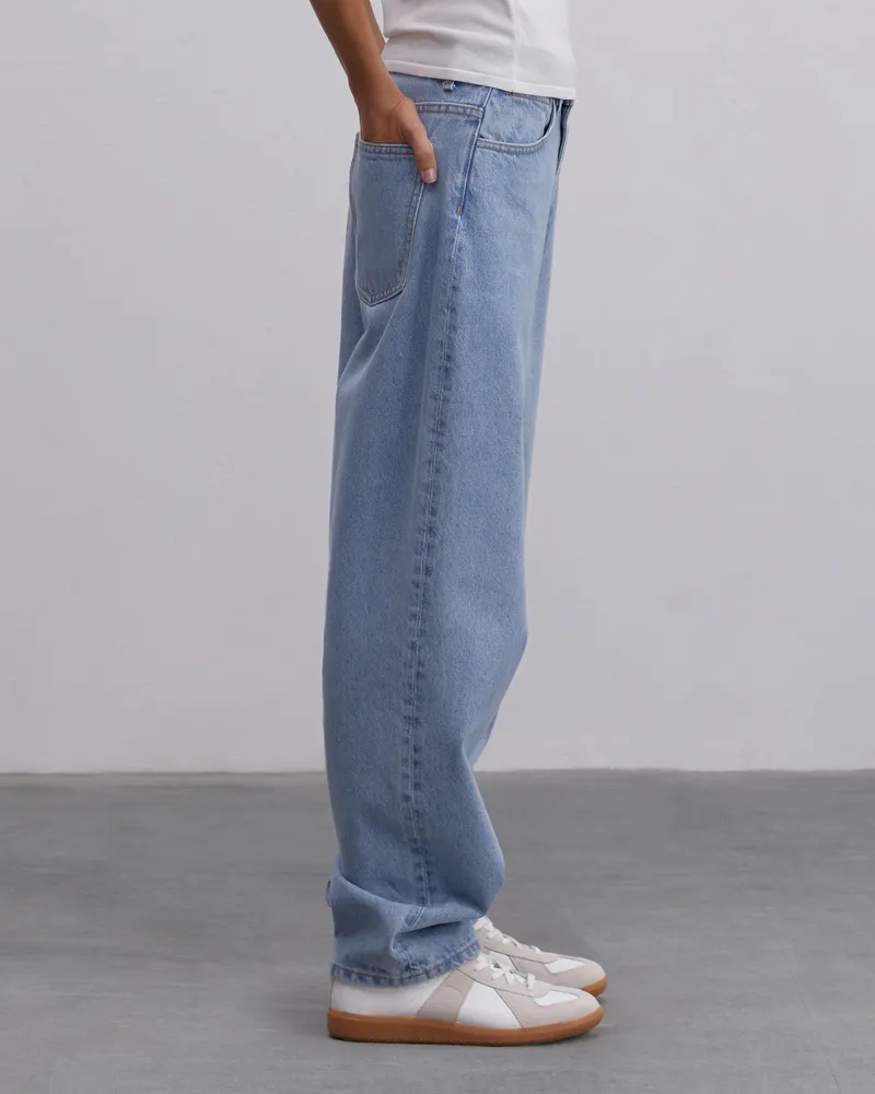 Голубые джинсы-багги