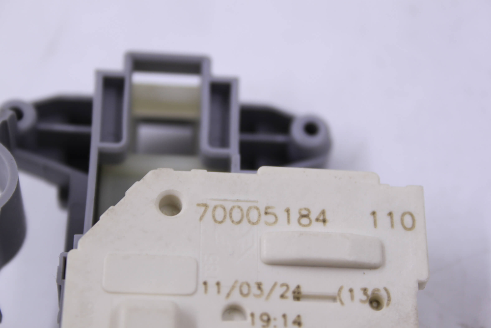 Устройство блокировки люка (УБЛ) 70005184 стиральной машины Candy,Haier