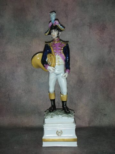 Статуэтка. Фарфор. Солдат Музыкант. Cacciapuoti. Италия