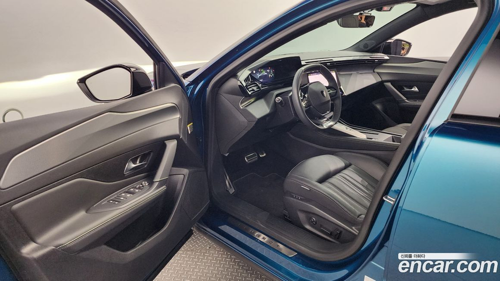 Peugeot 408 1.2 Pure Tech GT (11.2023)