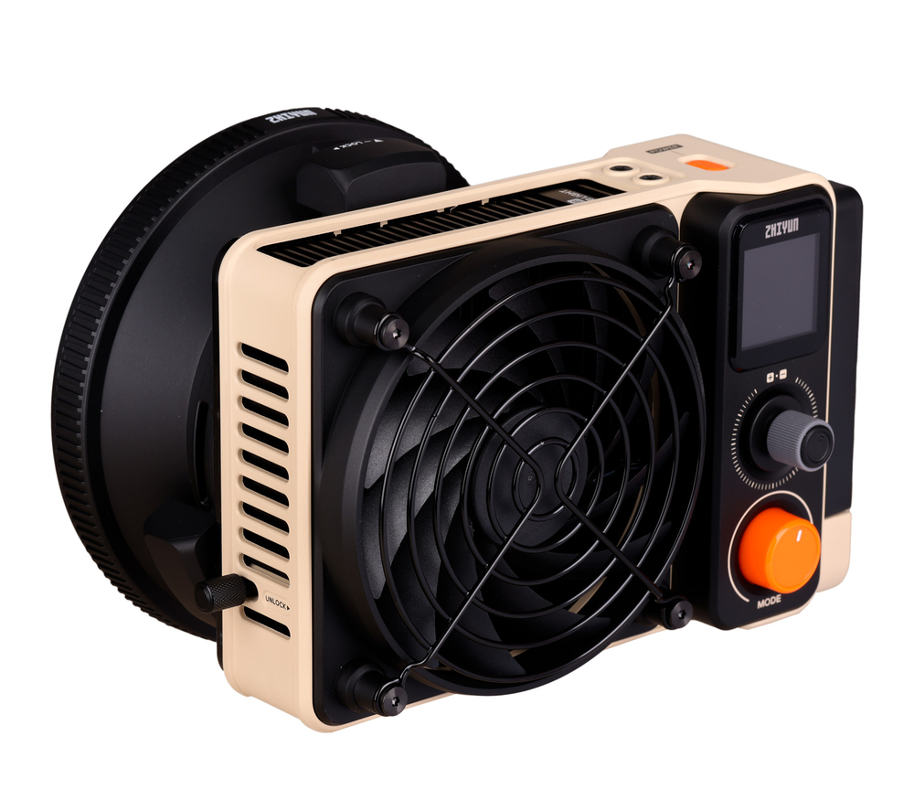 Осветитель Zhiyun MOLUS X200 RGB PLX113, 2500-10000К, 200 Вт, Combo kit