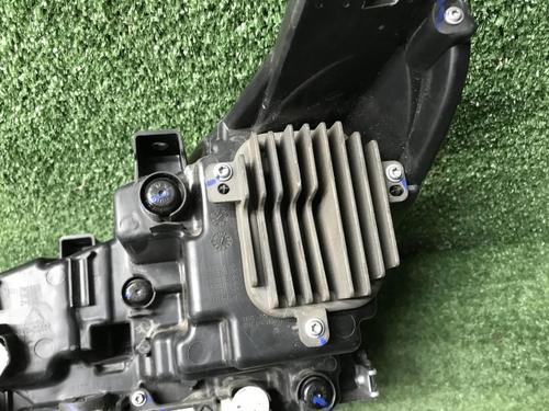 Фара правая Geely Coolray (2023-н.в.) LED