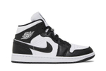 Кроссовки Jordan Air Jordan 1 Mid Se "Invert" (Женская размерная сетка)