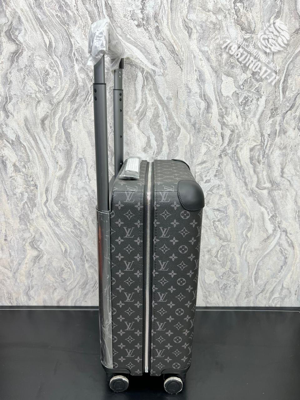 Дорожный чемодан Louis Vuitton Horizon