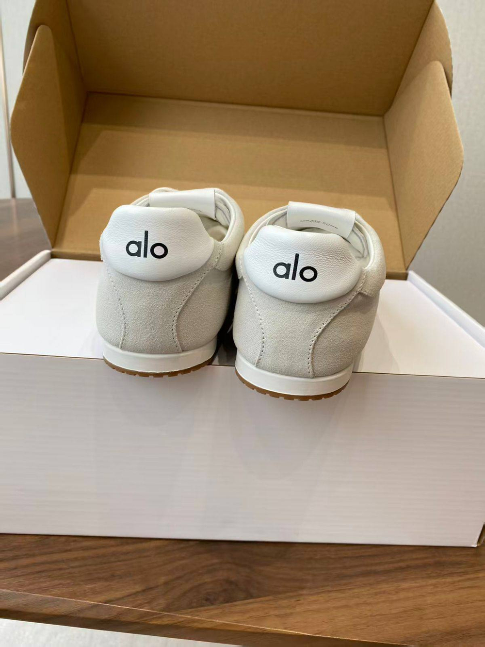 Кроссовки Alo