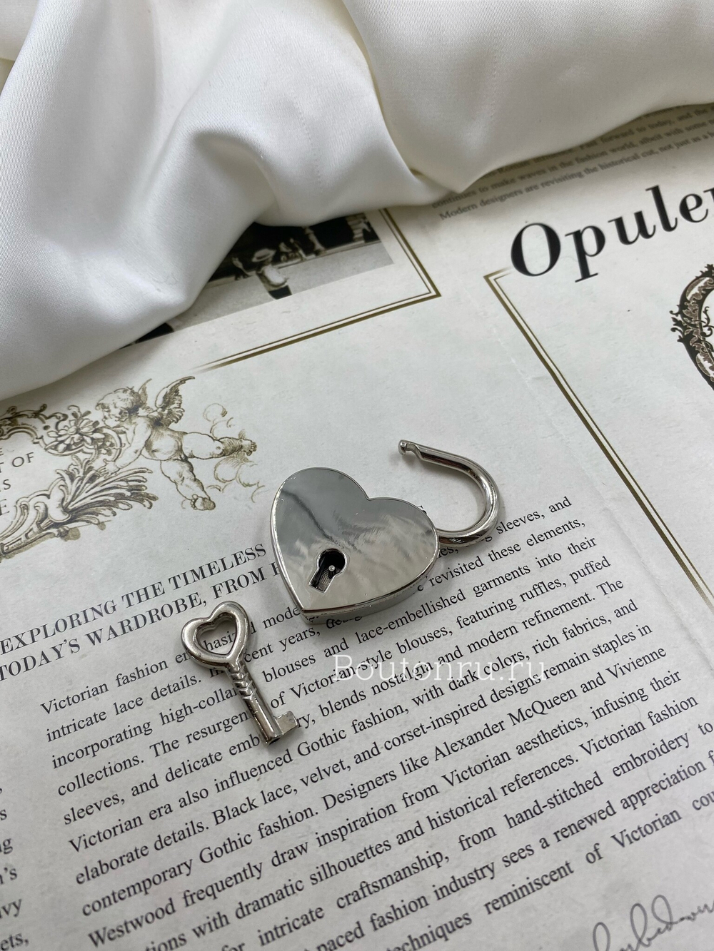 Замок сердце с ключом серебристый