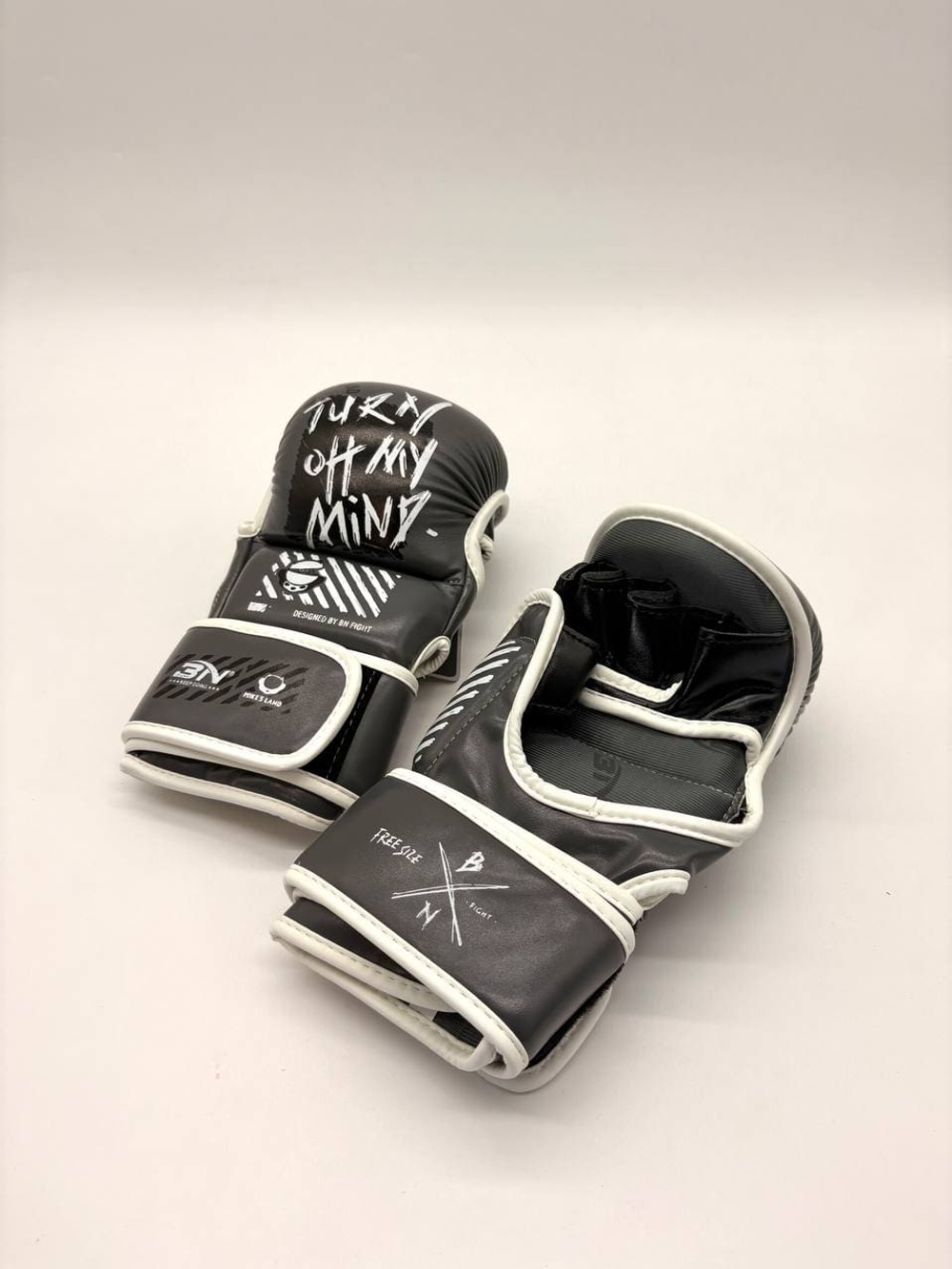 Перчатки для мма BN черные