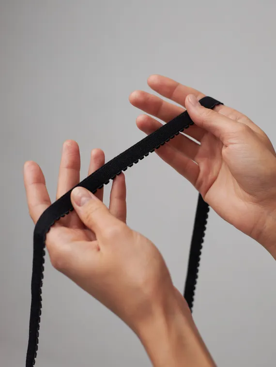 170 641/12 ОПТ Резинка отделочная Lauma Fabrics, 12 мм, черный 170