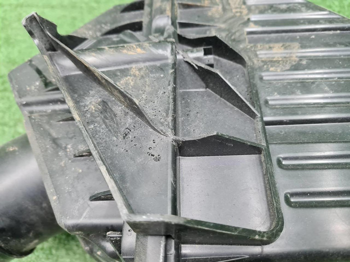 Корпус воздушного фильтра RR Evoque 2 (18-нв)