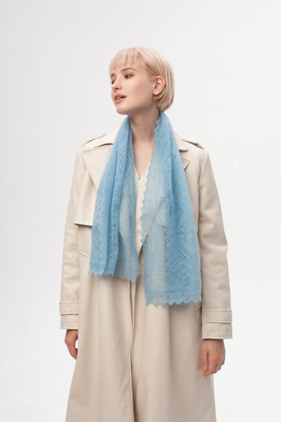 Пуховые шарфы и палантины