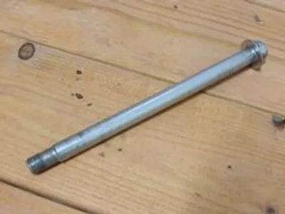 Ось колеса Yamaha 10W253810000