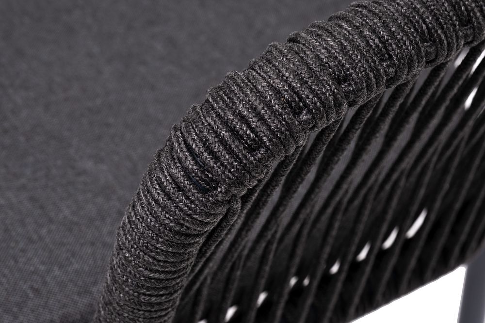 "Марсель" стул плетеный из роупа, каркас алюминий темно-серый (RAL7024) муар, роуп темно-серый круглый, ткань темно-серая 027