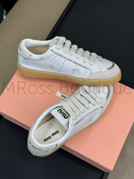 Кроссовки Miu Miu женские белого цвета с эффектом потертости